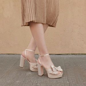 Loeffler Randall Natalia Platinum Pleated Bow Heel Sz 10